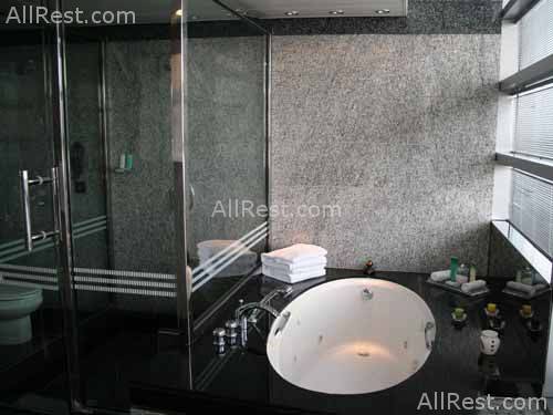 Hilton Dubai Creek 11